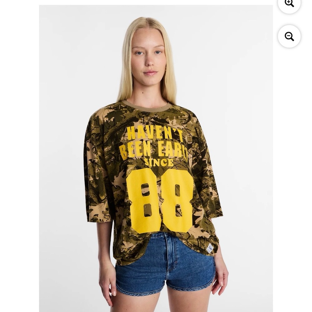Kacey Musgraves x Lee Oversized Camo Tshirt, NWT